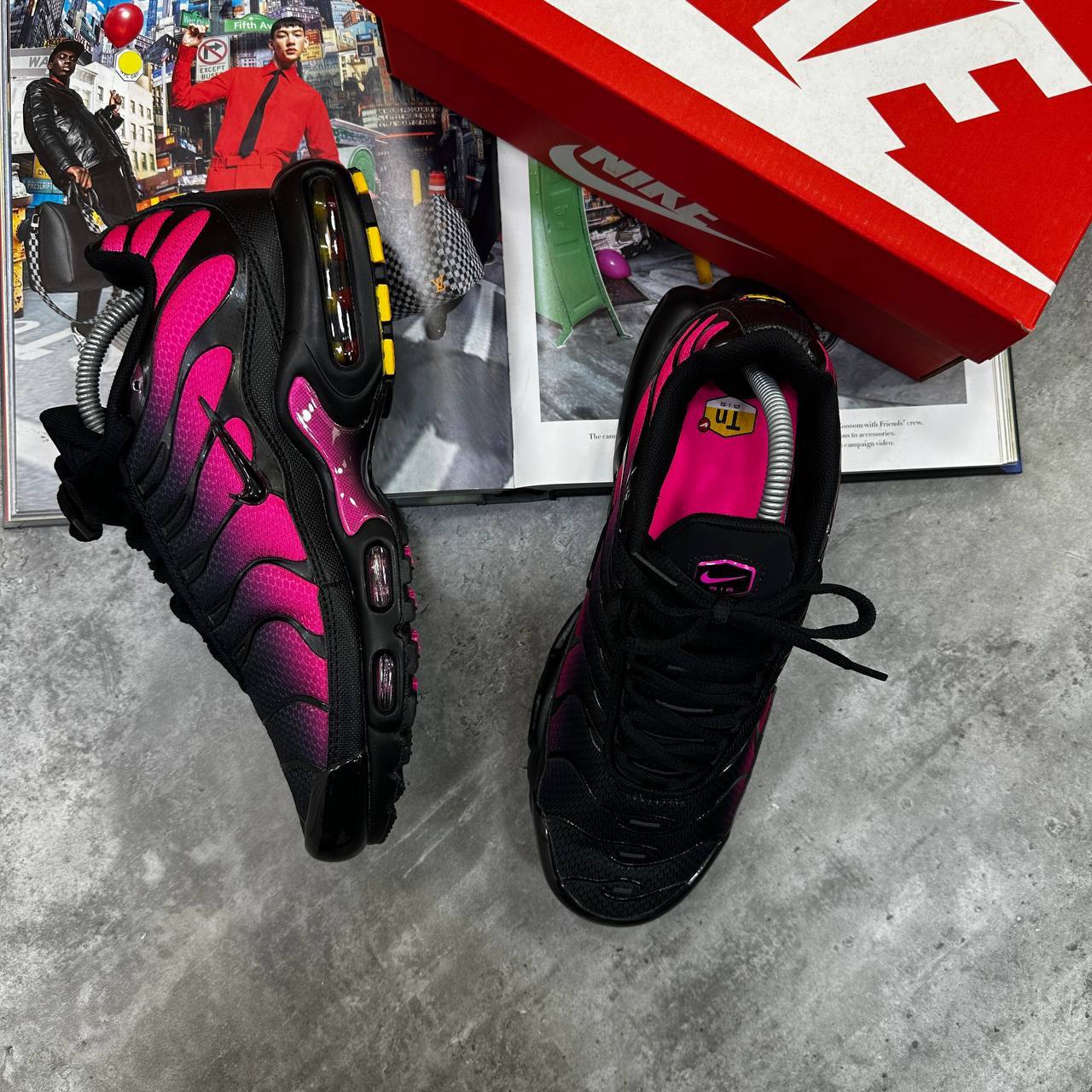 Nike TN Air Max Plus Black Pink Gradient Mens Trainers Best Sale AAA Quality Sale UK