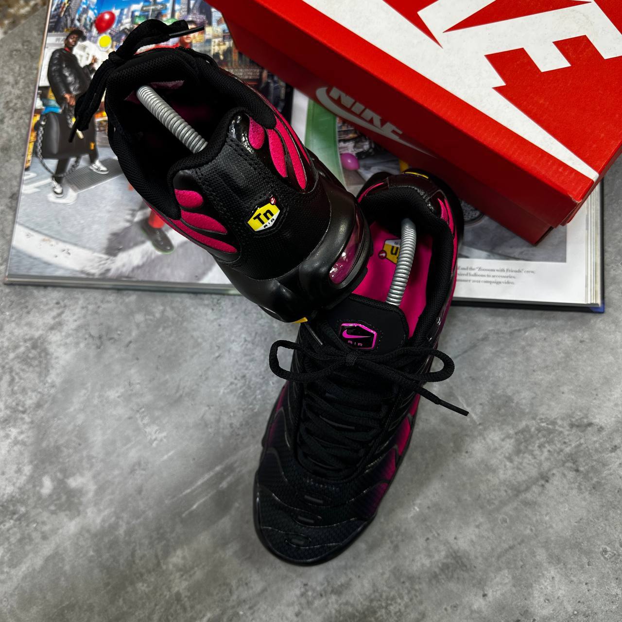 Nike TN Air Max Plus Black Pink Gradient Mens Trainers Best Sale AAA Quality Sale UK