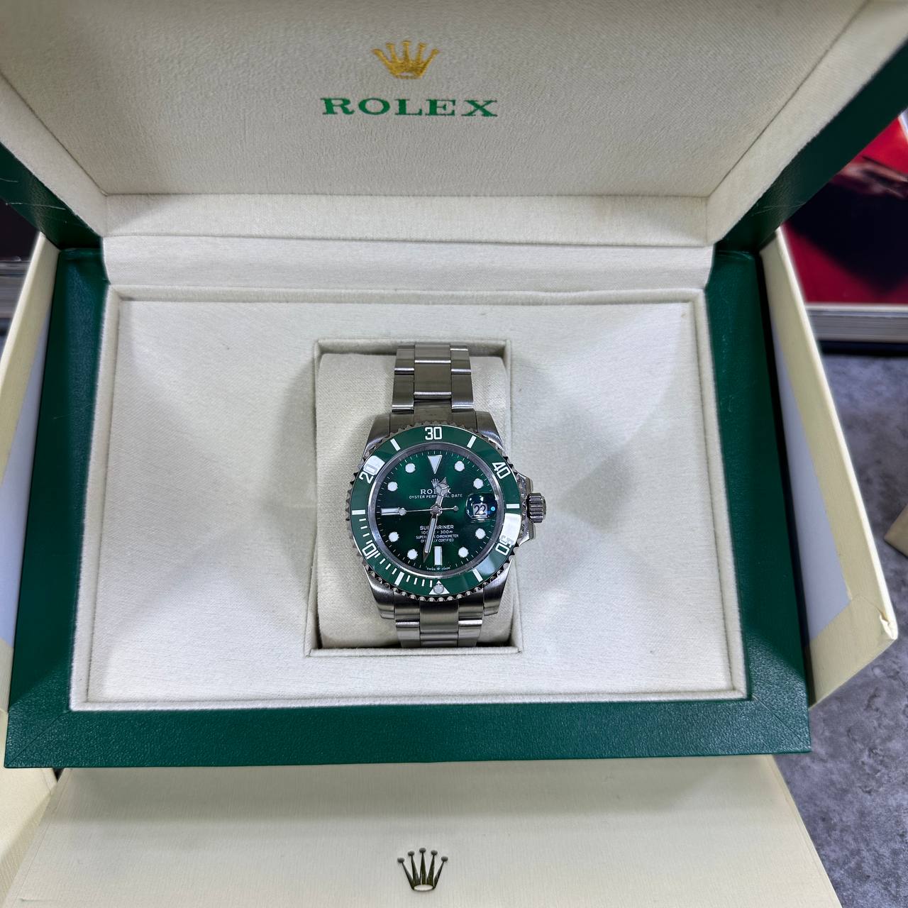 Rolex Submariner Date Oystersteel Green Mens Watch UK Reps AAA Quality