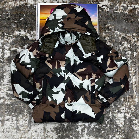 Moncler Mosa Camouflage Hooded Puffer Jacket Mens in Green Color Best Sale UK Reps AAA Quality
