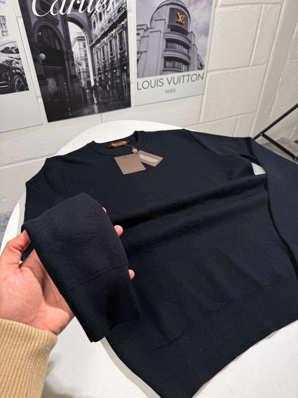 Louis Vuitton Monogram Embossed Pullover Crewneck Ready-to-Wear Mens in 2 Colors Jumpers UK Reps AAA Quality