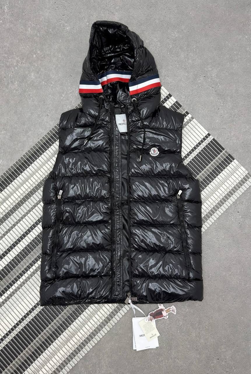 Moncler Lanoux Glossy Puffer Hooded Down Gilet Mens in Multiple Colors Best Sale UK Reps AAA Quality
