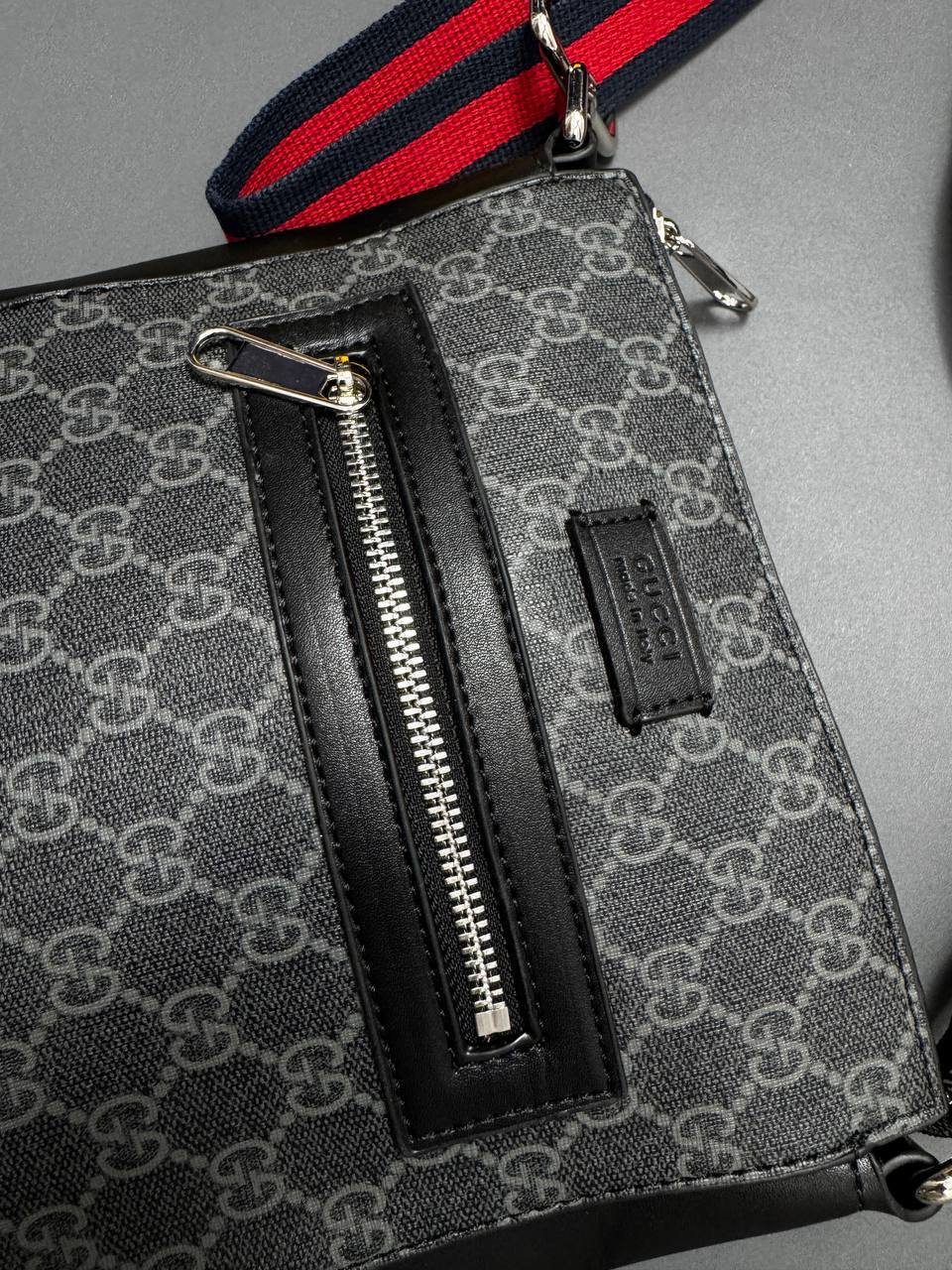 Gucci GG Supreme Messenger Black Bag Mens Best Sale AAA Quality UK Reps