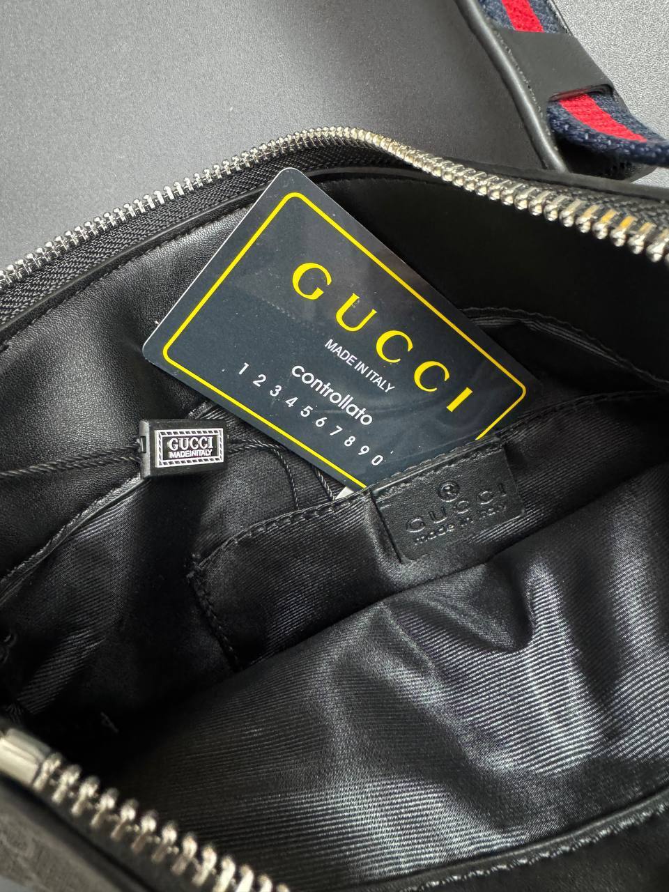 Gucci GG Supreme Messenger Black Bag Mens Best Sale AAA Quality UK Reps
