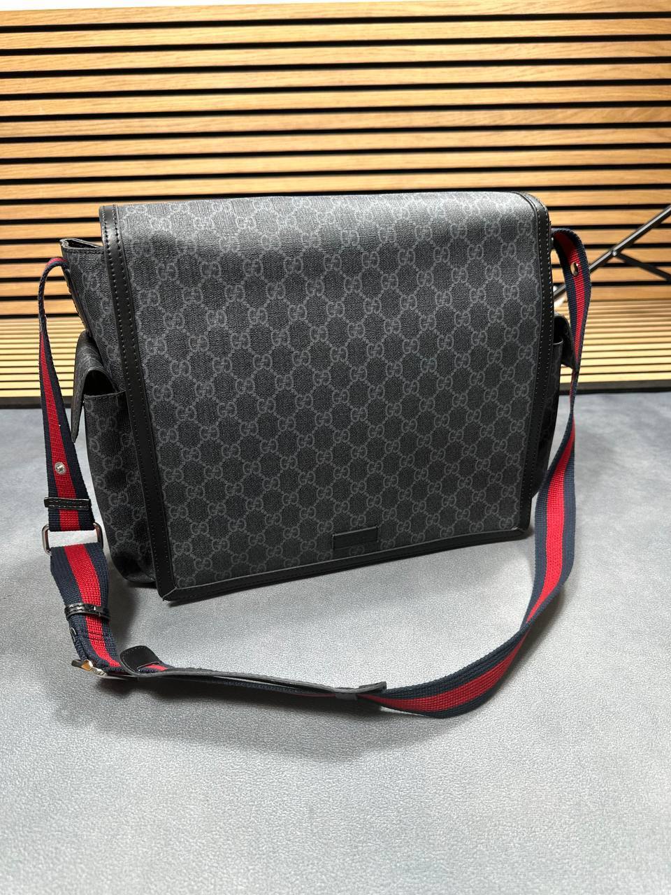 Gucci Large Changing Bag in GG Supreme Monogram Large Canvas in Black UK Reps AAA Quality
