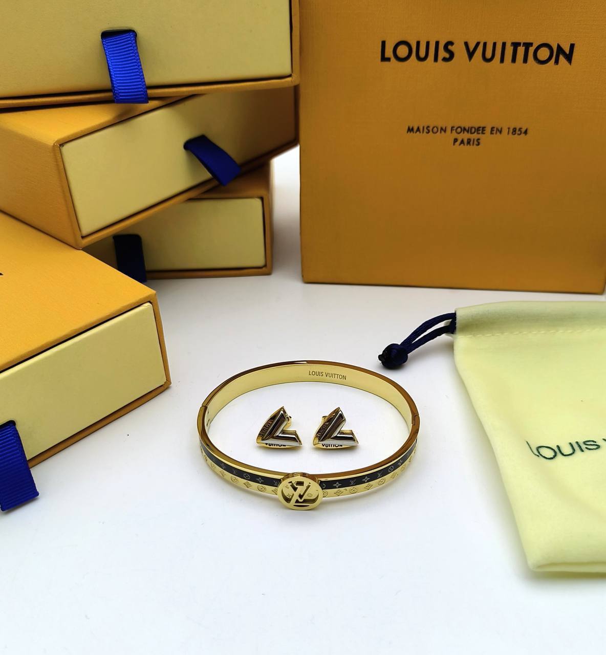 Louis Vuitton Bangle Fashion Bracelets & Earrings Sets for Womens in Multiple Colors Best Sale UK Reps