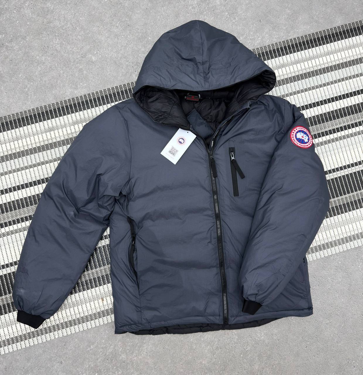 Canada Goose Puffer Lodge Jackets Mens in 2 Colors Best Sale UK Reps AAA Quality