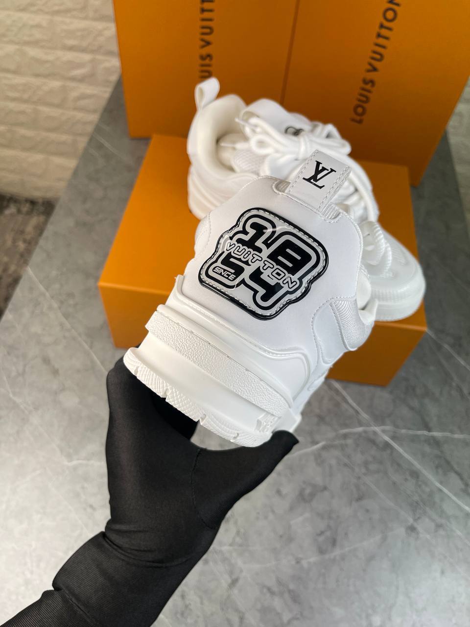 Louis Vuitton LV Skate Gris Clair Homme Shoes with Spikes Top Mens Sneakers in White Color UK Reps AAA Quality