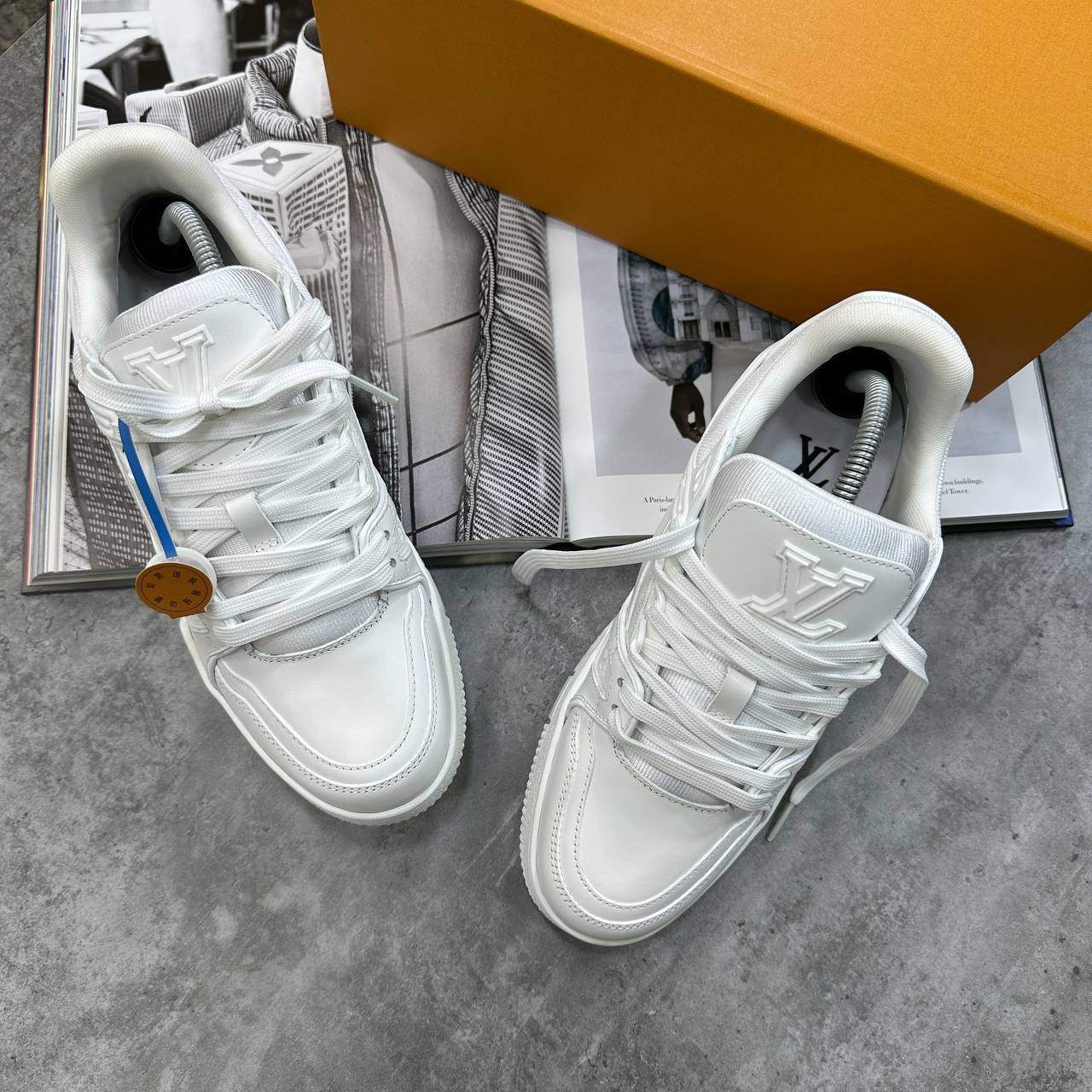 Louis Vuitton LV Trainers Triple White Fashion Wear Mens UK Reps AAA Quality