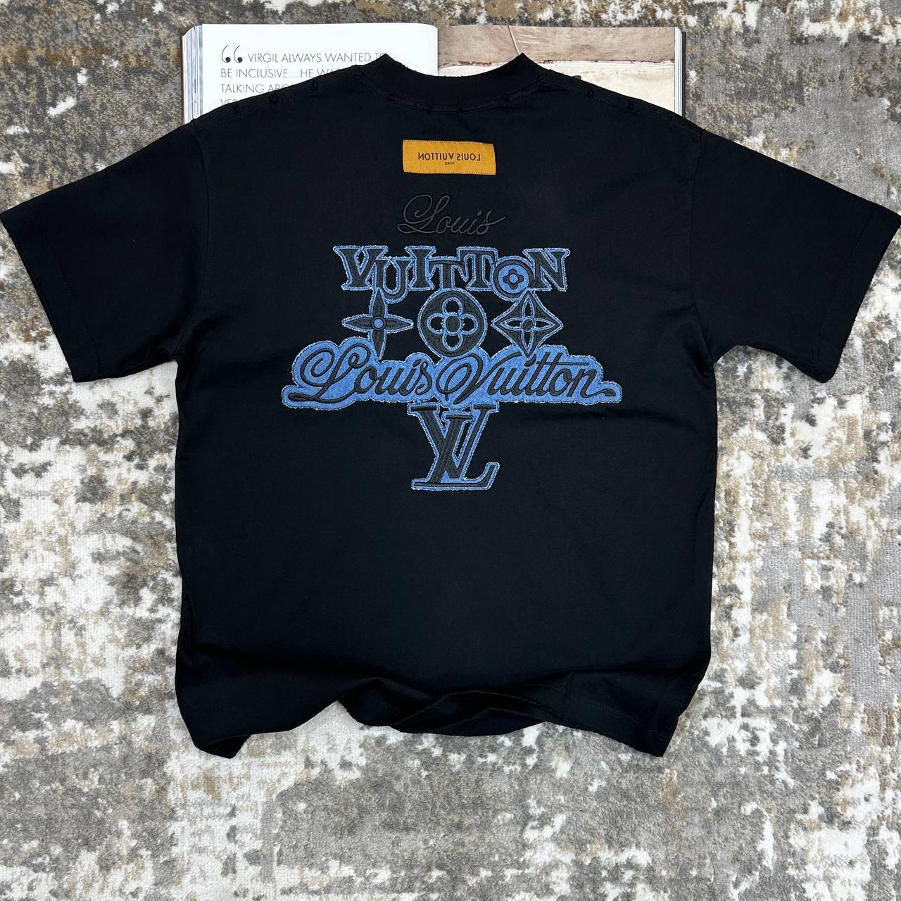 Louis Vuitton Graphic Logo Cotton T-Shirts in Black Color Mens Ready to Wear Best Sale UK Reps AAA Quality