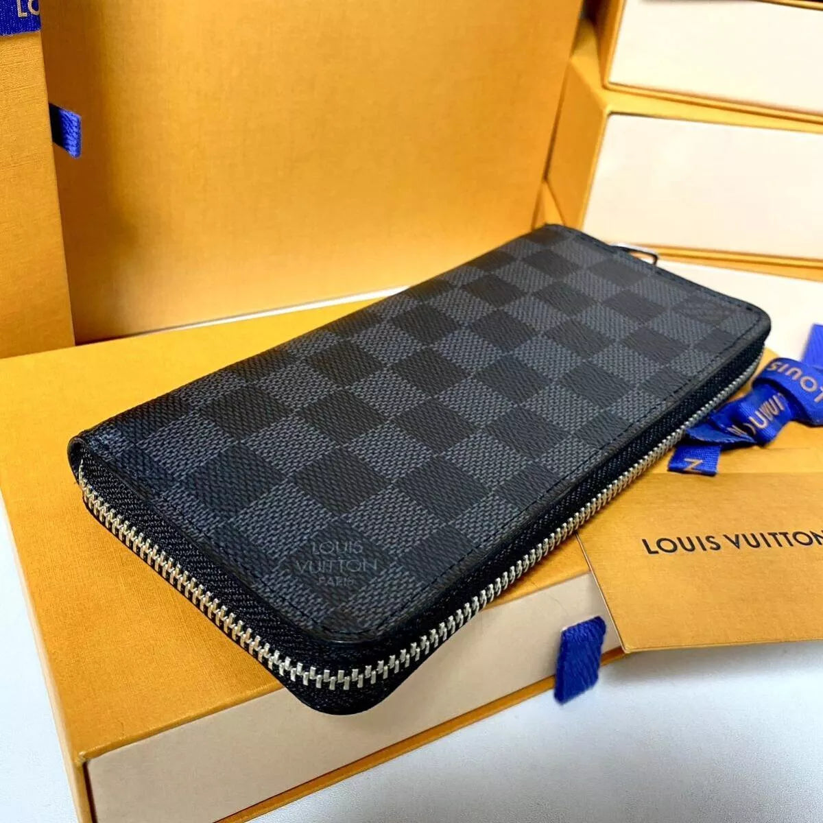 Louis Vuitton Damier Graphite Zippy Wallet Vertical Women's Wallet Sale UK